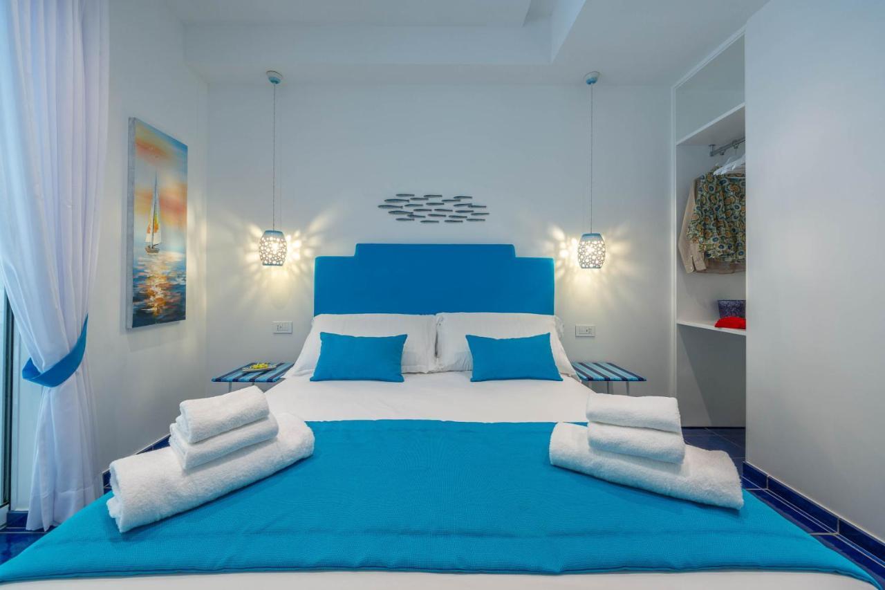4Blu Camere Marine مايوري المظهر الخارجي الصورة