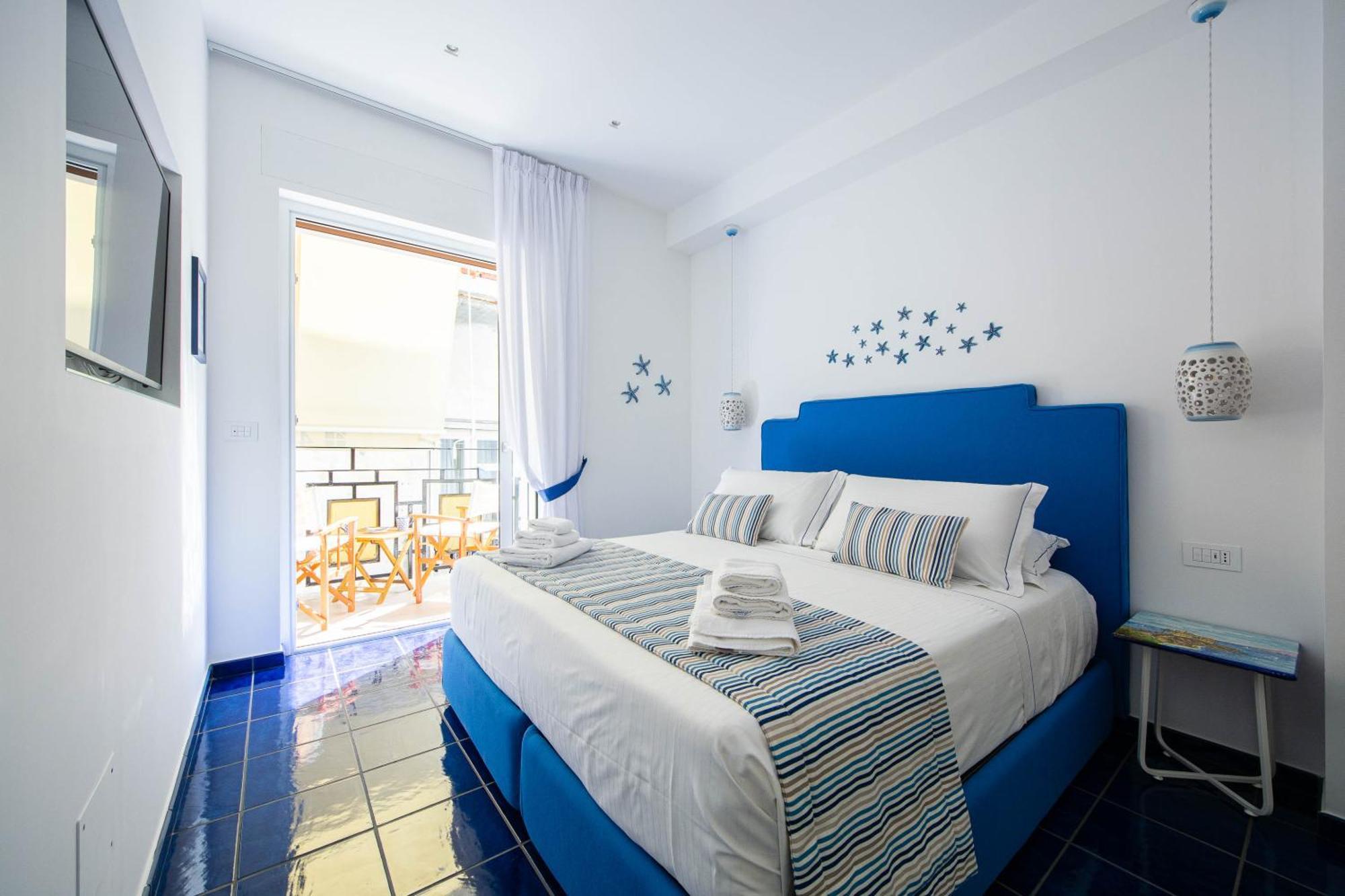 4Blu Camere Marine مايوري المظهر الخارجي الصورة